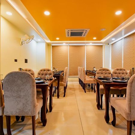 Hotel Purple Orchid Jaipur Ngoại thất bức ảnh